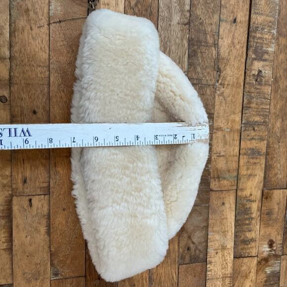 100% Sheepskin Ivory Shearling Fur Beanie Unisex Large Round Bucket Hat Winter main image 7